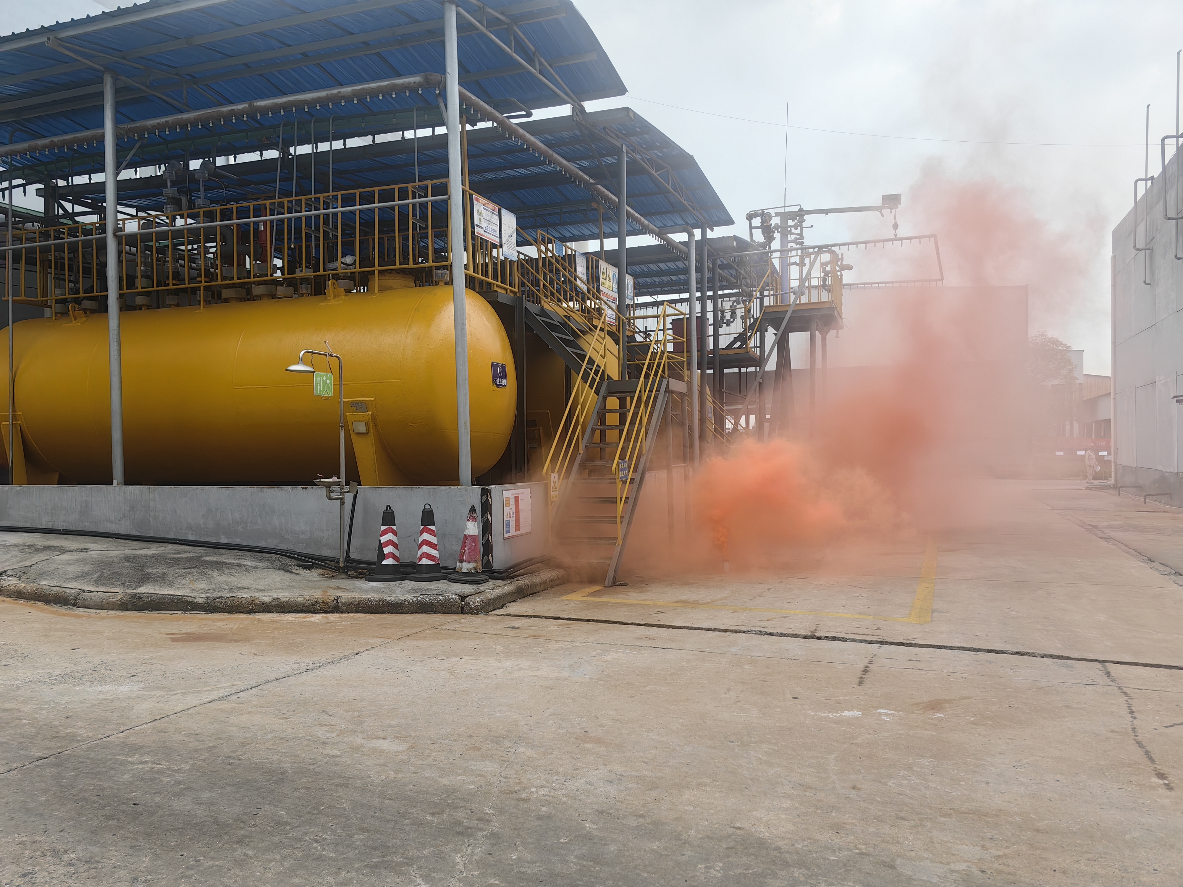 �����徲���� ������ҵ���� ���Ƿ������²��徲������ϵ���˶�Բ���չ�